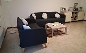 Lario Promenade: Family Friendly Apartment In Como